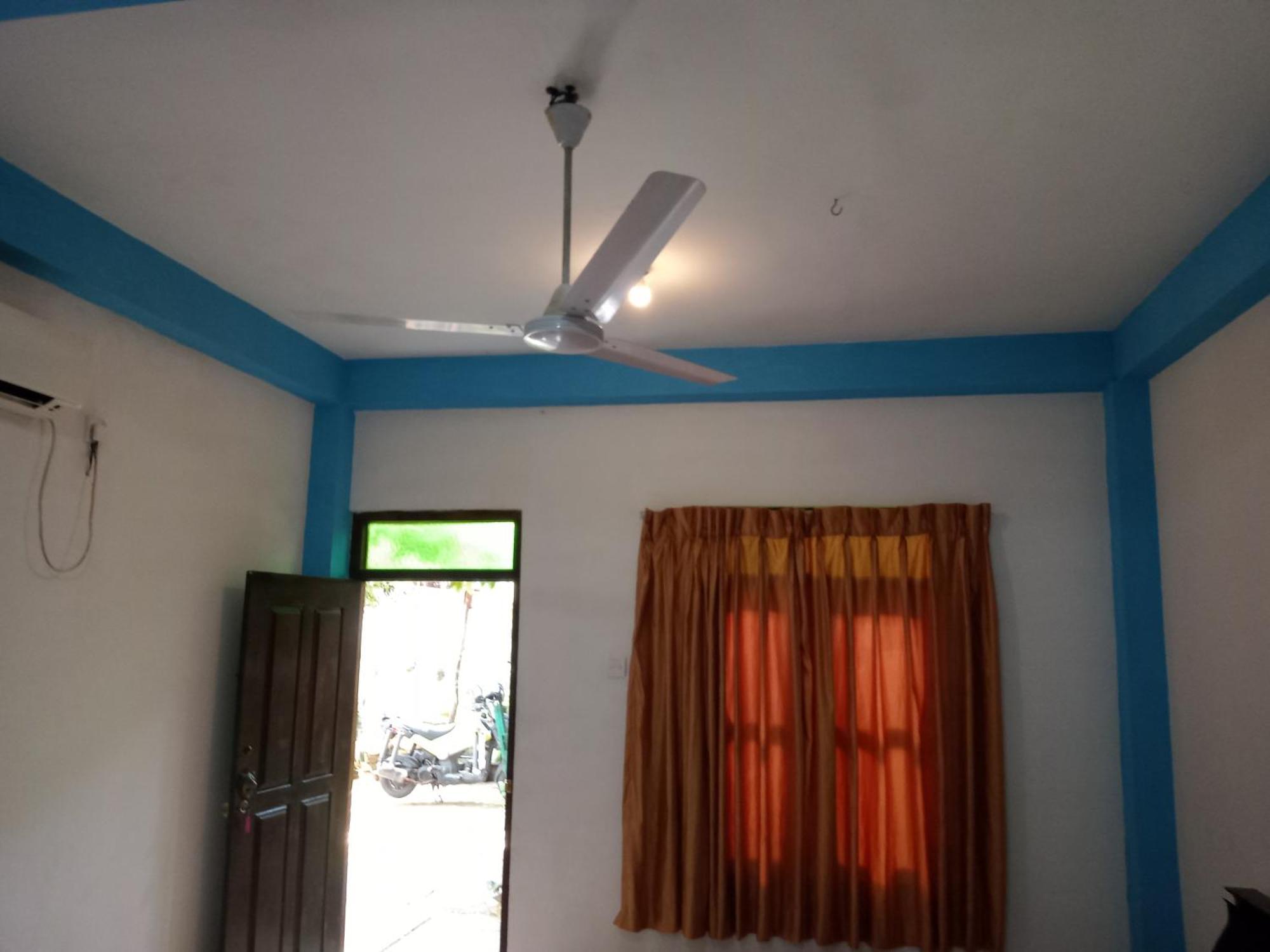 Suninn Hostel And Surf School Weligama Exterior foto